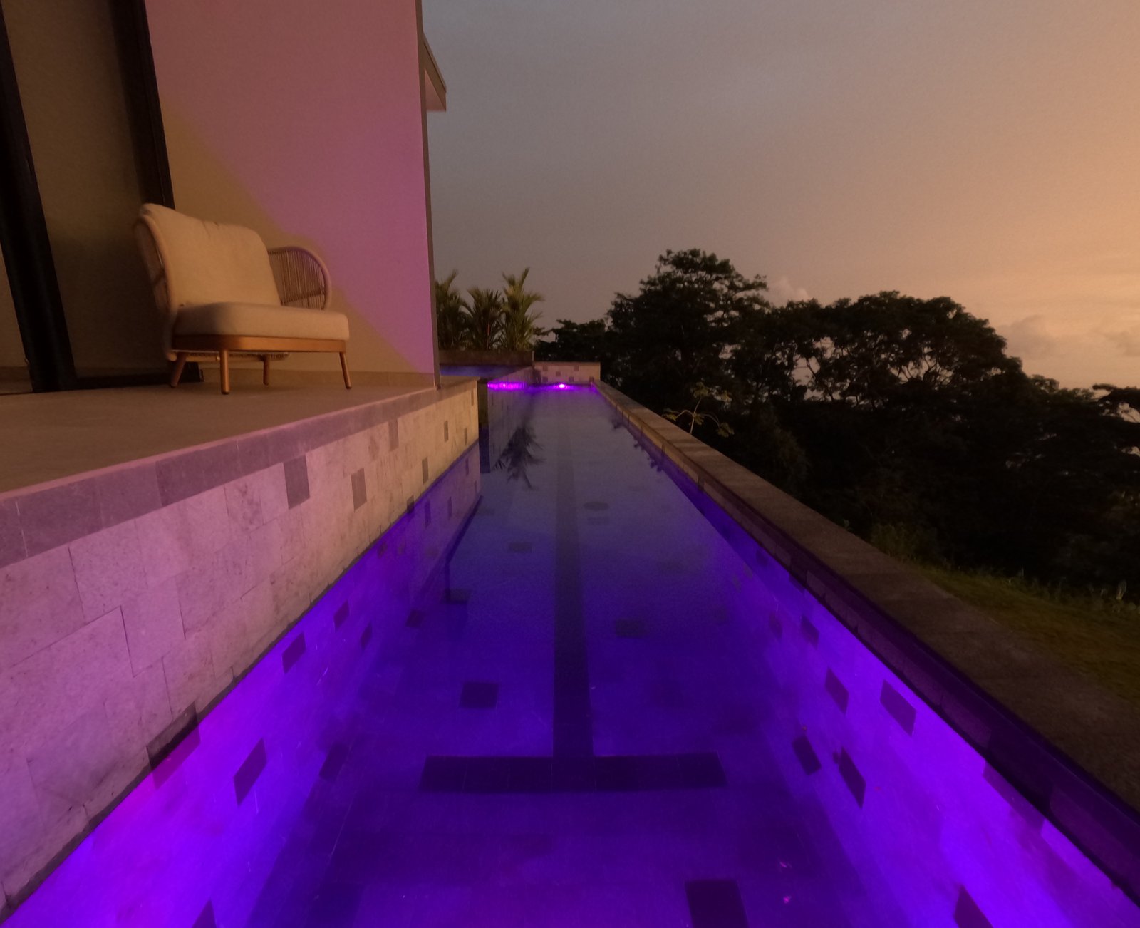 Infinity_Costa_Rica_Swimming_Lane_01